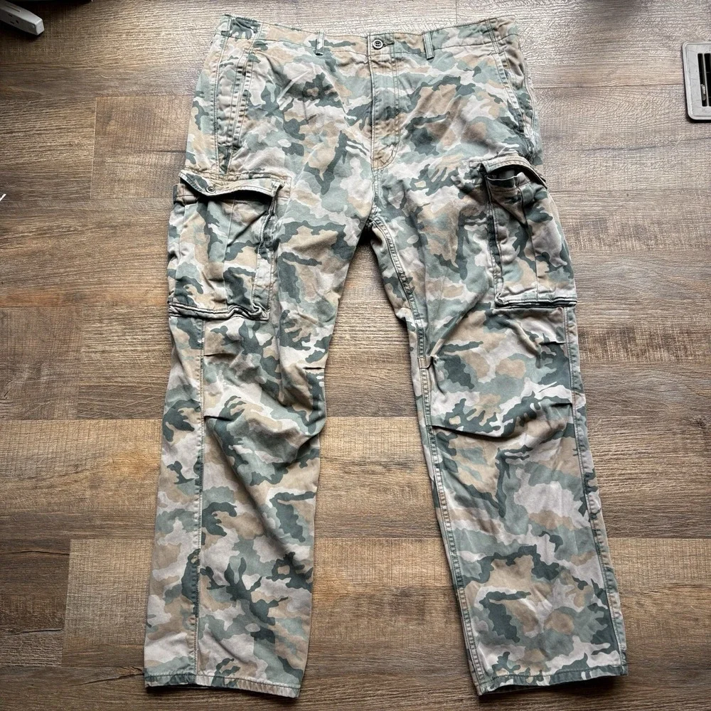 Levi's Ace Cargo Pants Men's 38x32 (Actual 38x30) Camo Cotton Twill EUC RARE